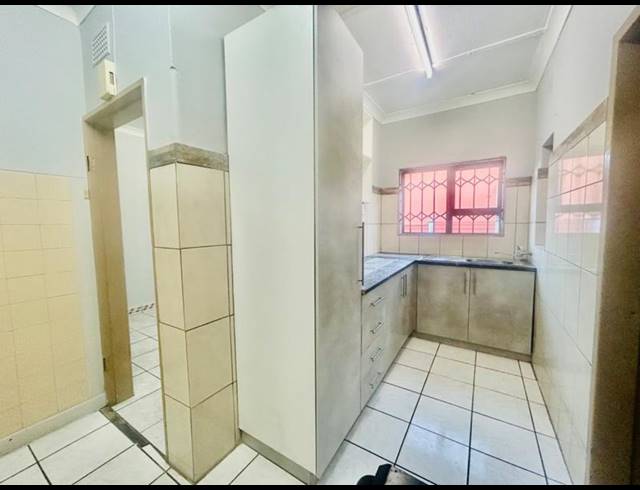 3 BEDROOM HOUSE FOR SALE IN VANDERBIJLPARK CE 1